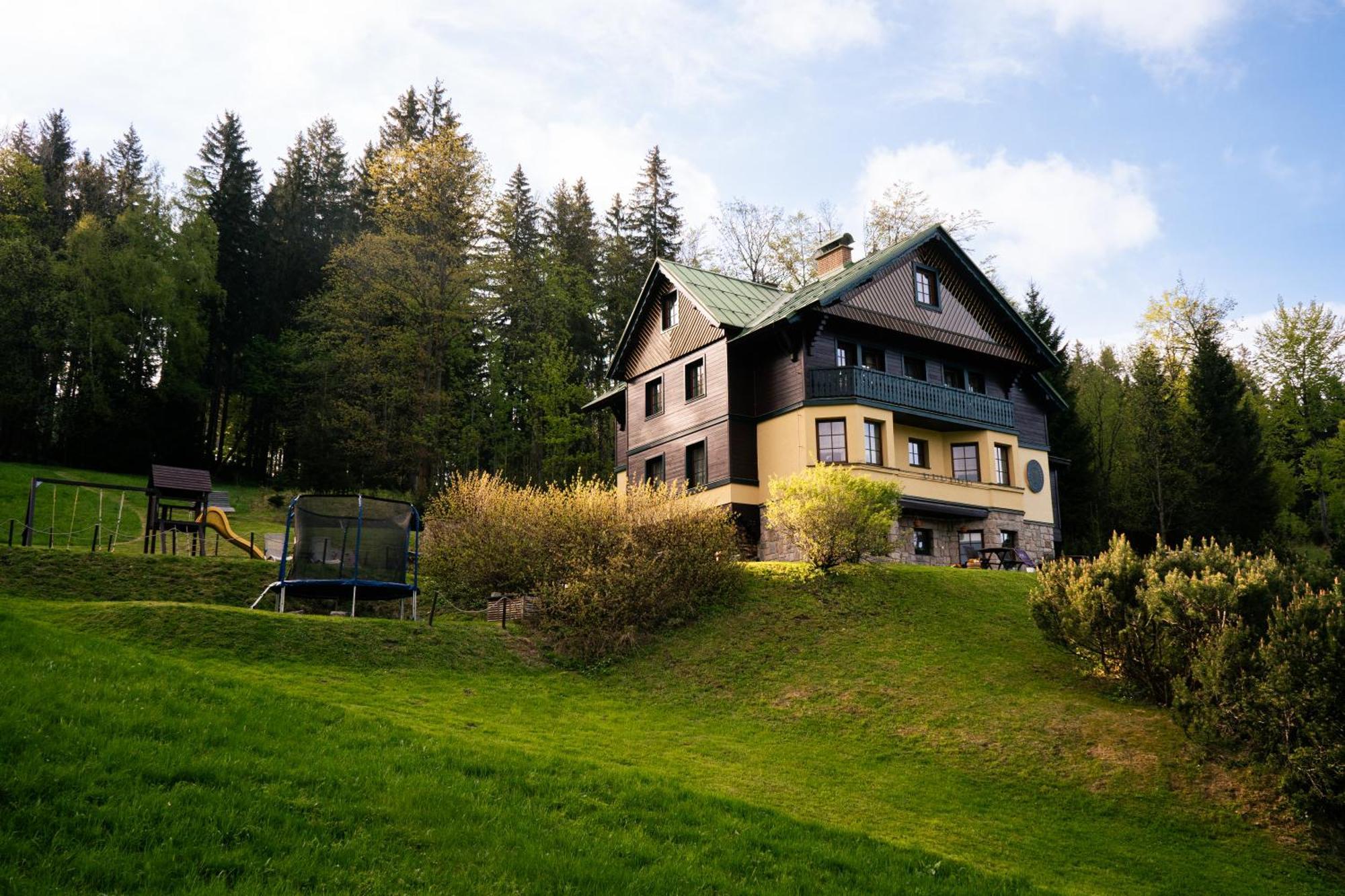 Vila Anicka 3*